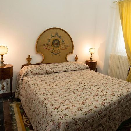 Апартаменти La Casa Nel Vico Маріттіма Екстер'єр фото